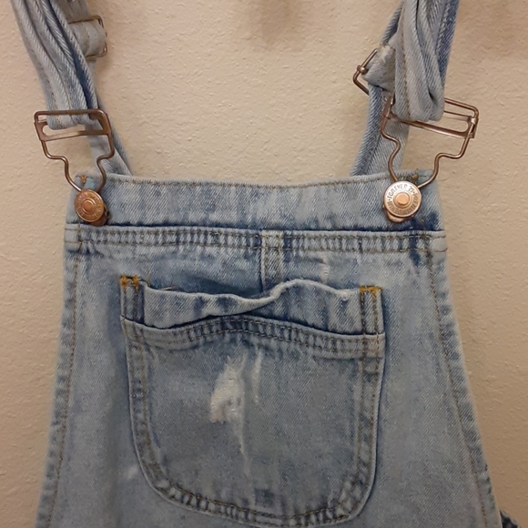 Overall dress - Picture 2 of 4